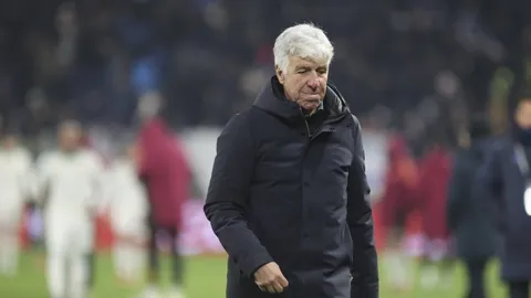 阿拉巴为球队夺冠贡献卓越